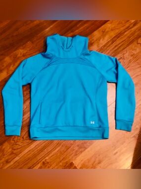 Under Armour Bright Teal Funnel Neck Pullover